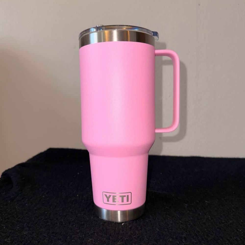 YETI 42 oz Rambler with Straw & Handle Power Pink